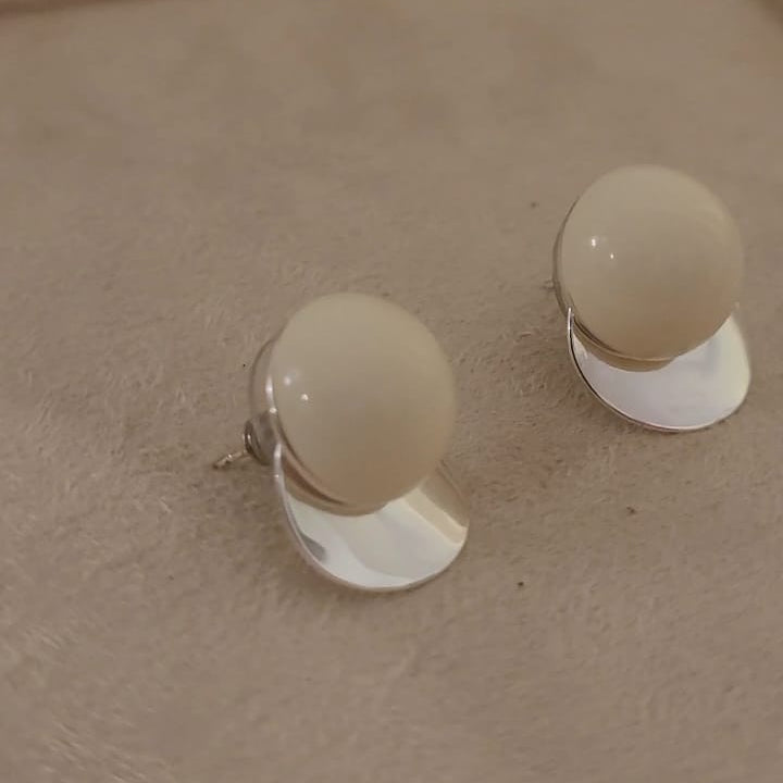 2-in-1 Cream & Silver Versatile Studs