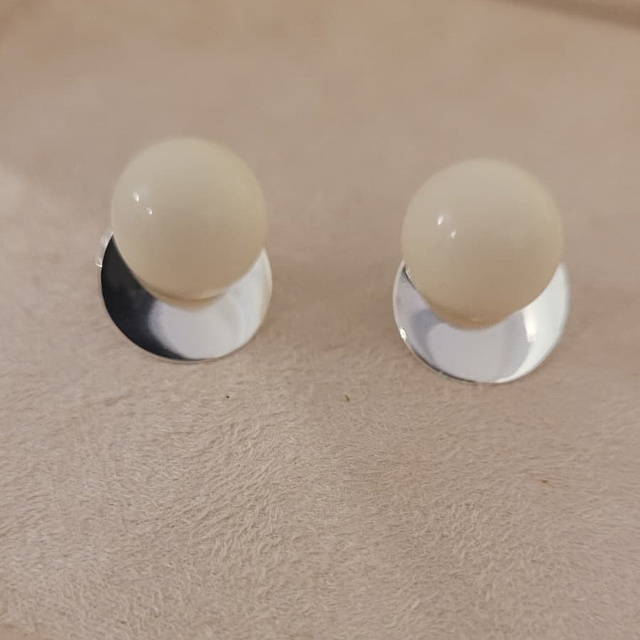 2-in-1 Cream & Silver Versatile Studs