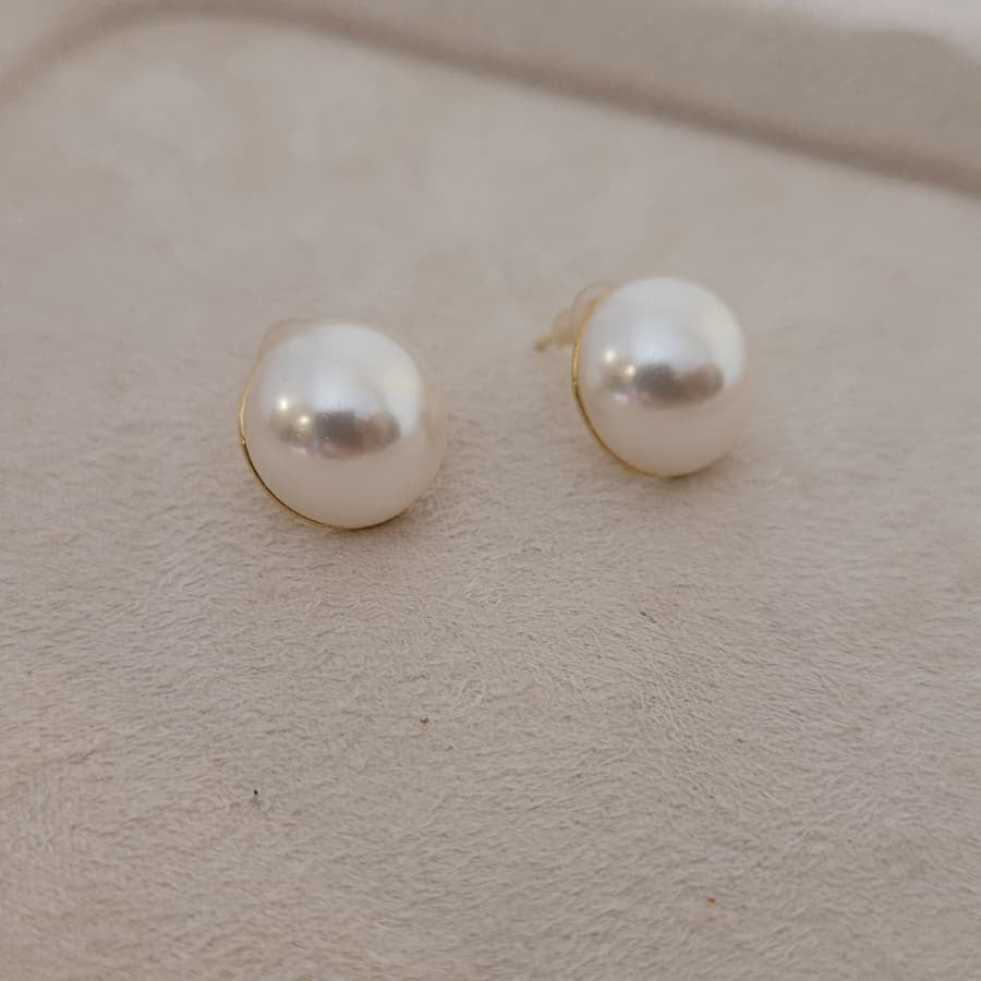 Floral-Back Pearl Studs