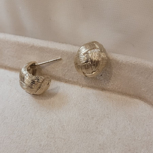 Woven Metallic Textured C-Hoops