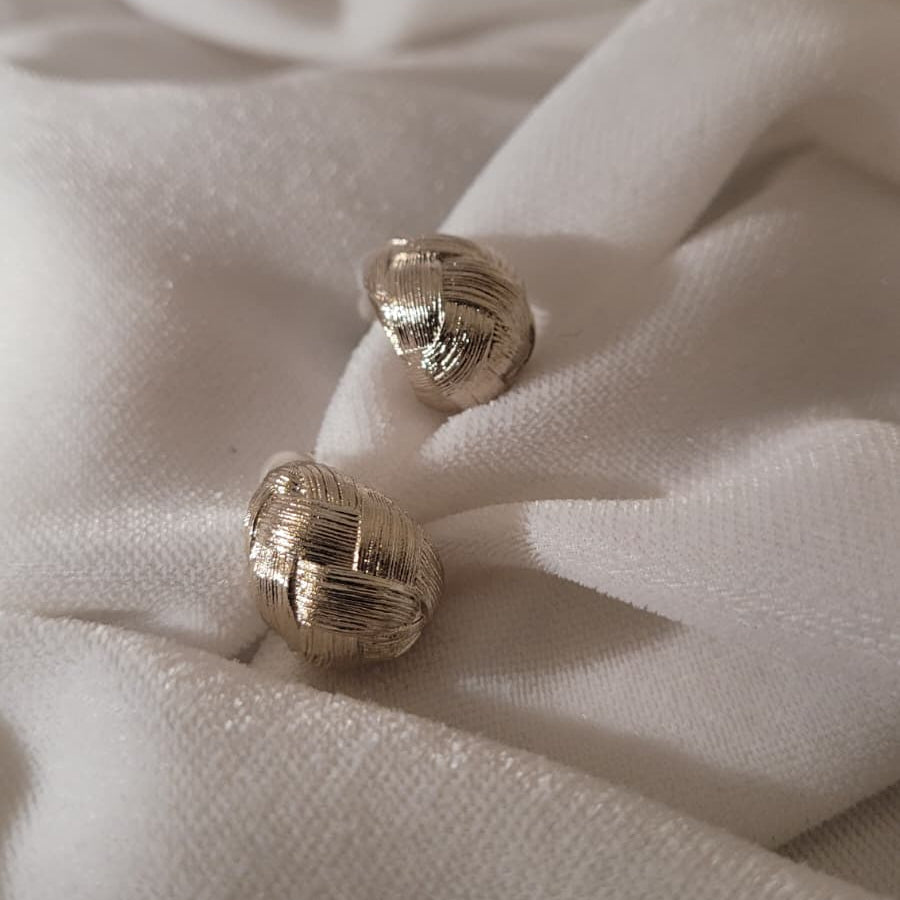 Woven Metallic Textured C-Hoops