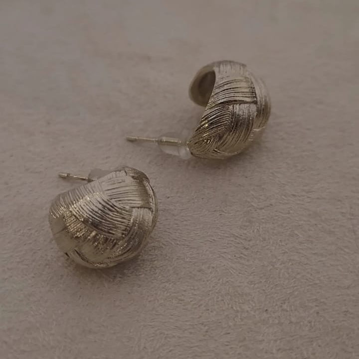 Woven Metallic Textured C-Hoops