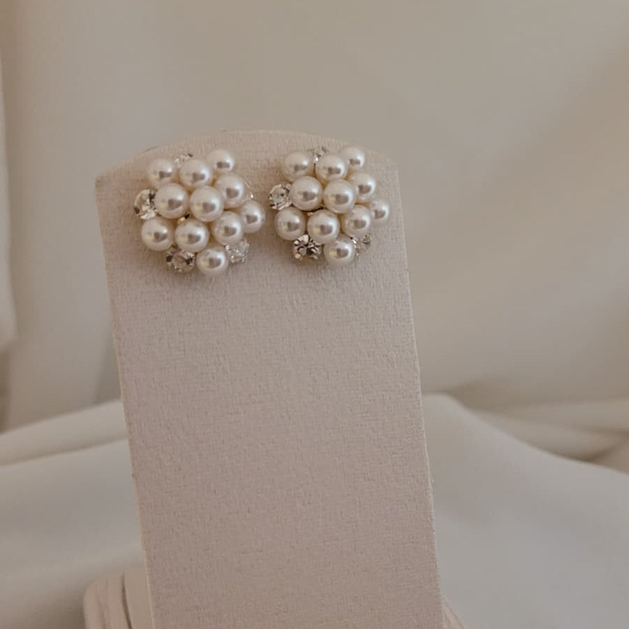 Sparkling Pearl Earrings with Silver Detailing