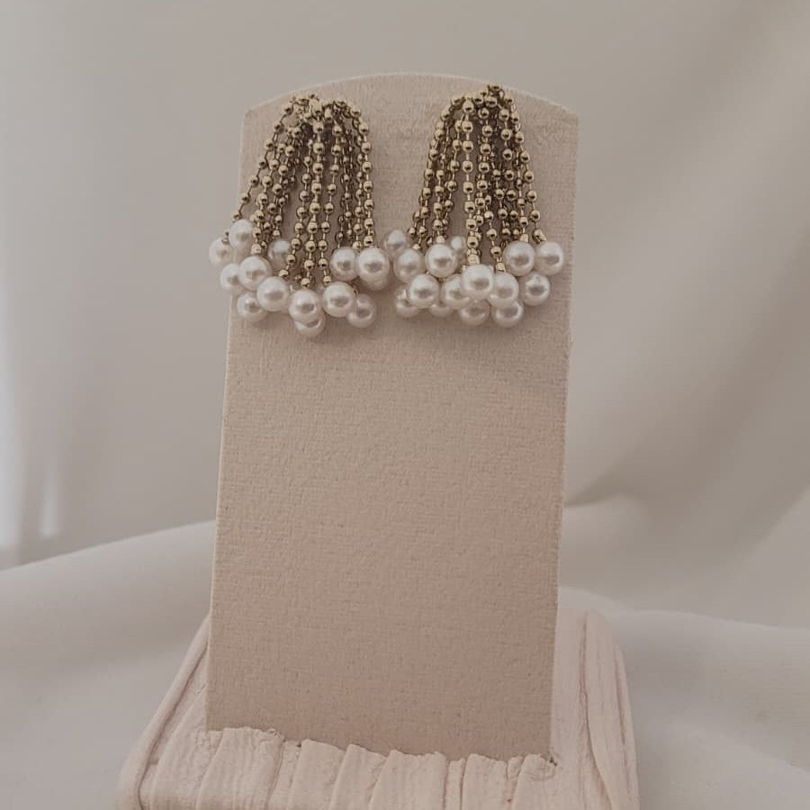 Matte Gold Chain & Small Pearl Tassel Earrings